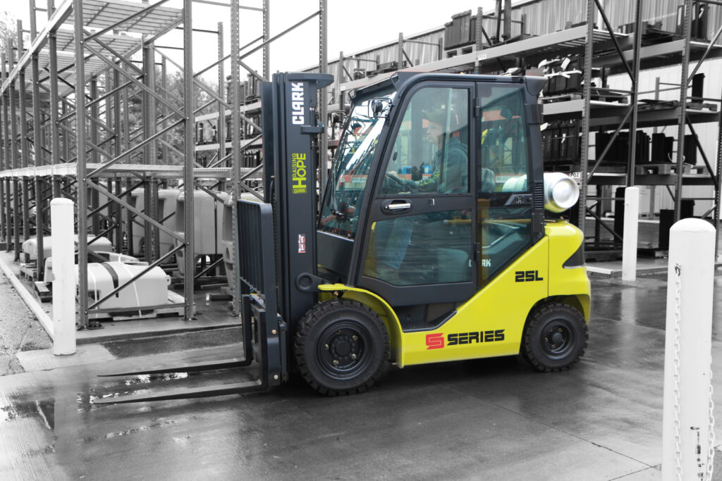 CLARK S-Series-w cab-Apex Companies