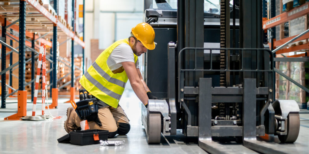 Disabled Forklift - Apex Companies