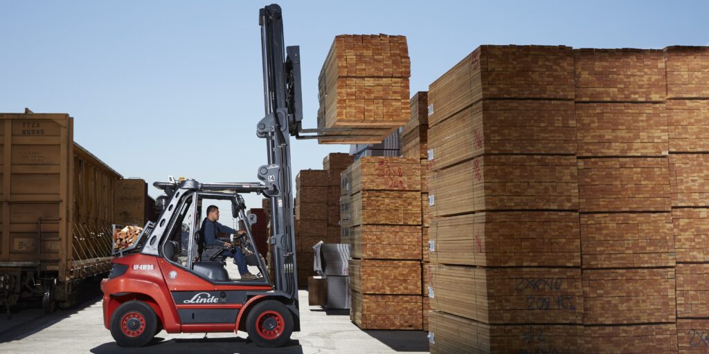 Forklift Operator Safety | Apex Companies