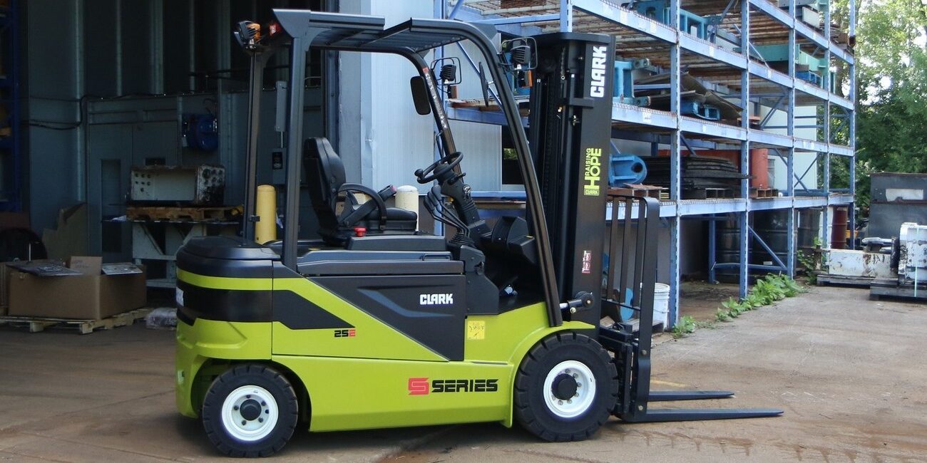 Electric Forklifts | Apex Companies