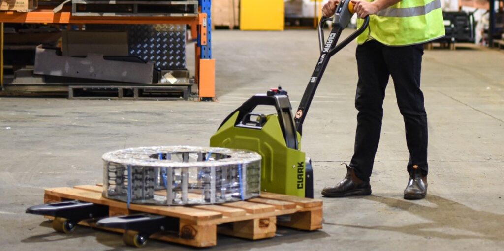 Pallet Jack | Apex Companies
