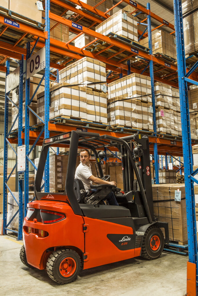 1276 Linde E25
