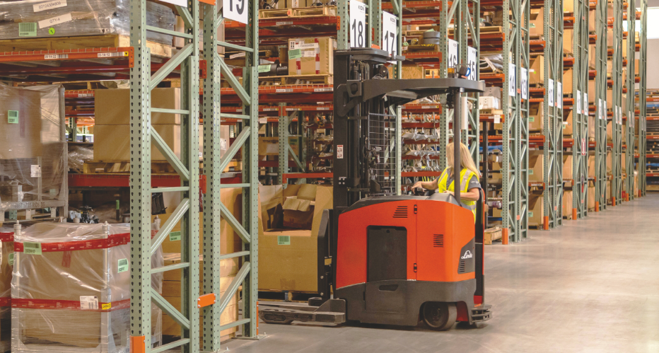 Electric Forklift Rentals | Apex Companies
